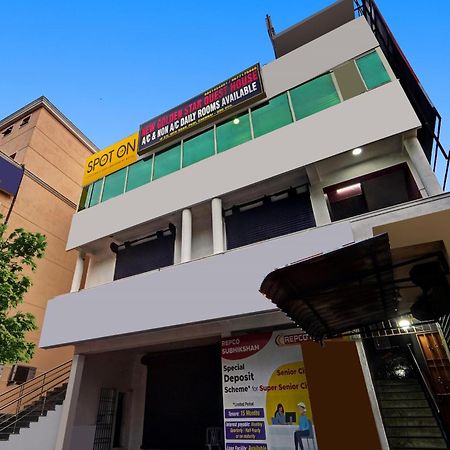 Spot On New Golden Star Guest House Near Thirumangalam Metro Station Chennai Exterior photo